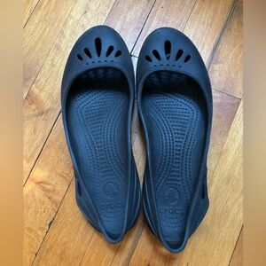 Croc Flats Size 9